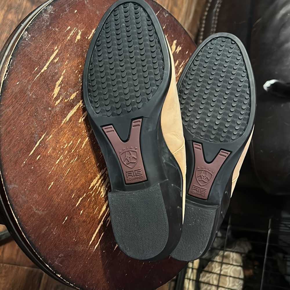 Creamy Tan Ariat Suede Clogs Ats View 3